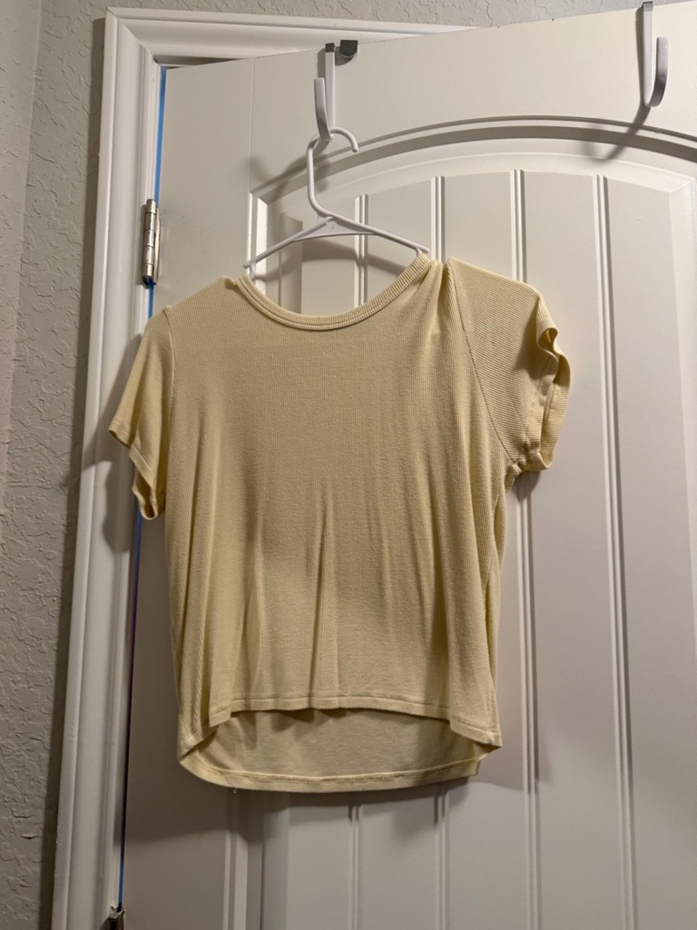 Jon & Anna Short Sleeve Lightweight Tee in Soft Yellow